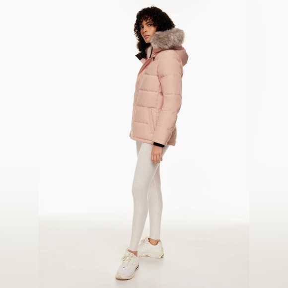 Aritzia TNA The Powder Parka ™ Short in Fawn Pink - Picture 5 of 10